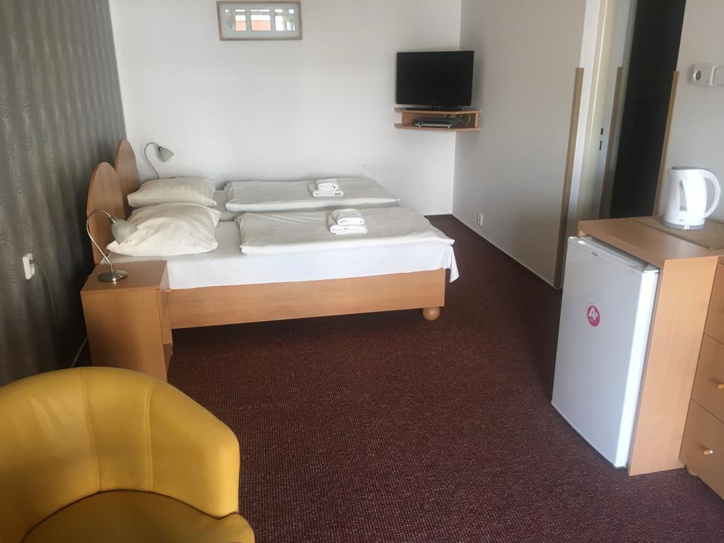 باردوبيتسه Hotel City المظهر الخارجي الصورة