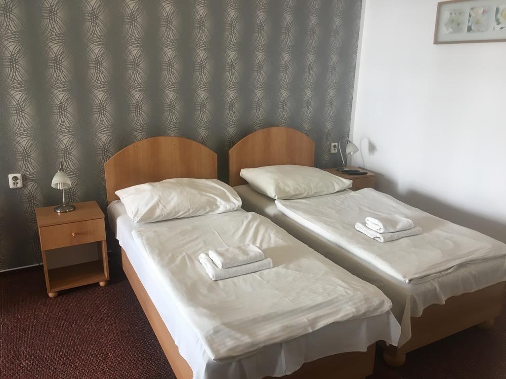 باردوبيتسه Hotel City المظهر الخارجي الصورة